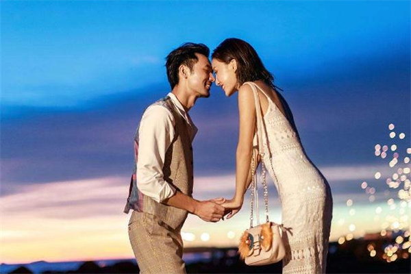 女人出軌多久會(huì)厭倦 女人出軌會(huì)選擇熟人嗎 女人出軌多久會(huì)厭倦 女人出軌會(huì)選擇熟人嗎