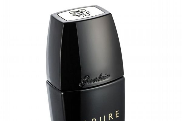 怎樣判斷粉底液是否過期 粉底液的功效 怎樣判斷粉底液是否過期 粉底液的功效