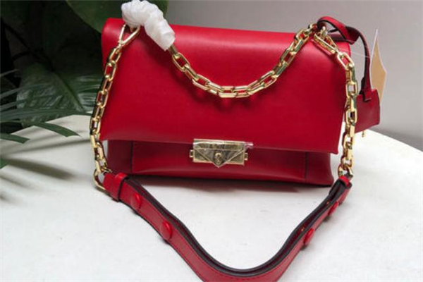 包包轉(zhuǎn)鎖扣壞了怎么辦 包包轉(zhuǎn)鎖扣壞了在哪里修 包包轉(zhuǎn)鎖扣壞了怎么辦 包包轉(zhuǎn)鎖扣壞了在哪里修