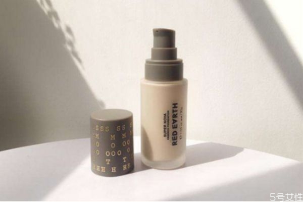 紅地球粉底液保質(zhì)期多久 紅地球粉底液生產(chǎn)日期怎么看 紅地球粉底液保質(zhì)期多久 紅地球粉底液生產(chǎn)日期怎么看