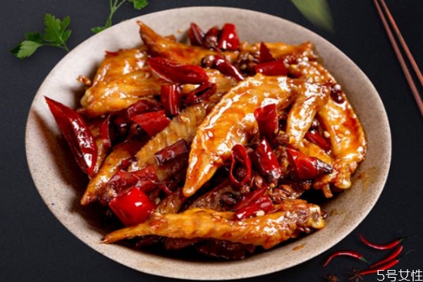 孕婦能不能吃雞翅 坐月子能不能吃雞翅 孕婦能不能吃雞翅 坐月子能不能吃雞翅