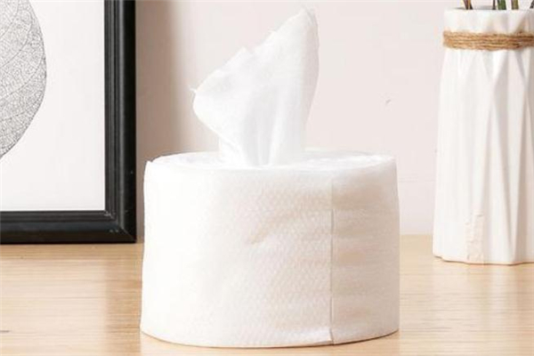 一次性洗臉巾容易掉毛嗎 一次性洗臉巾和洗臉撲哪個(gè)好