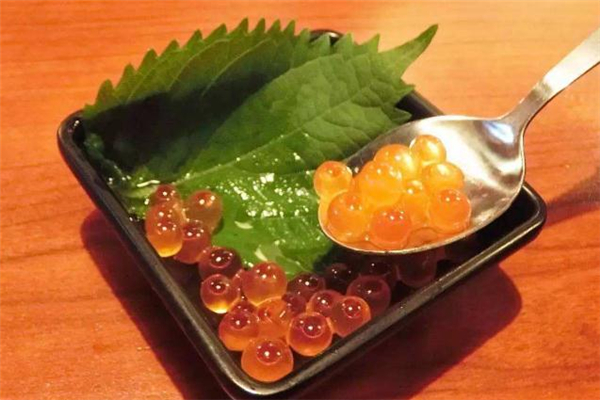 三文魚(yú)籽的營(yíng)養(yǎng)價(jià)值 三文魚(yú)籽哪些人不能吃 三文魚(yú)籽的營(yíng)養(yǎng)價(jià)值 三文魚(yú)籽哪些人不能吃