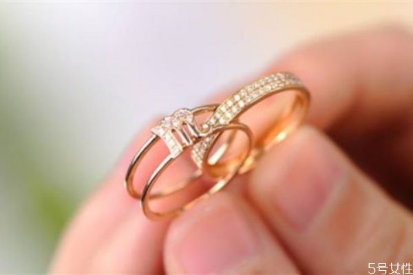 戒指摘不下來怎么辦 如何巧取戒指方法 戒指摘不下來怎么辦 如何巧取戒指方法