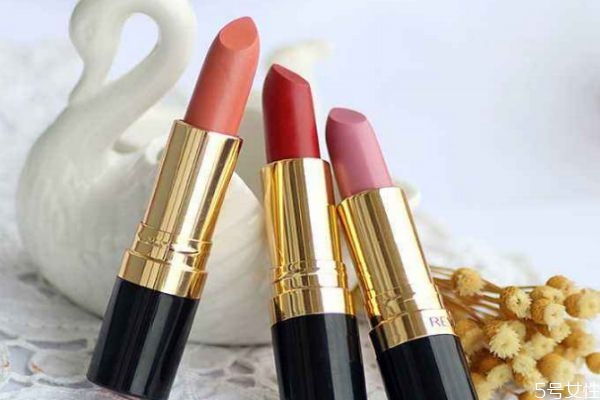 露華濃口紅的保質(zhì)期是多久 露華濃口紅怎么知道日期 露華濃口紅的保質(zhì)期是多久 露華濃口紅怎么知道日期