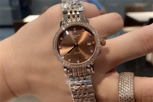 浪琴實(shí)體店和官網(wǎng)價(jià)格一樣嗎 浪琴實(shí)體店有折扣嗎 浪琴實(shí)體店和官網(wǎng)價(jià)格一樣嗎 浪琴實(shí)體店有折扣嗎