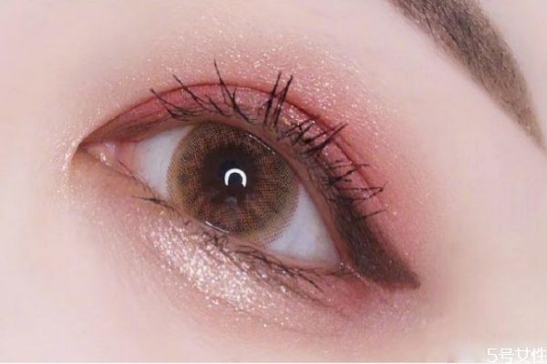 七夕節(jié)約會化什么妝好 七夕約會眼妝怎么畫 七夕節(jié)約會化什么妝好 七夕約會眼妝怎么畫