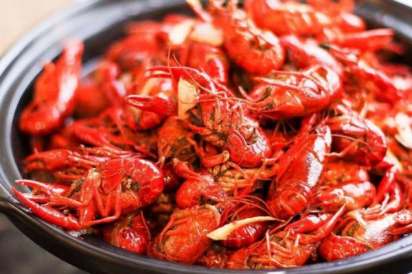 小龍蝦的熱量有多少 吃小龍蝦會(huì)長(zhǎng)胖嗎 小龍蝦的熱量有多少 吃小龍蝦會(huì)長(zhǎng)胖嗎