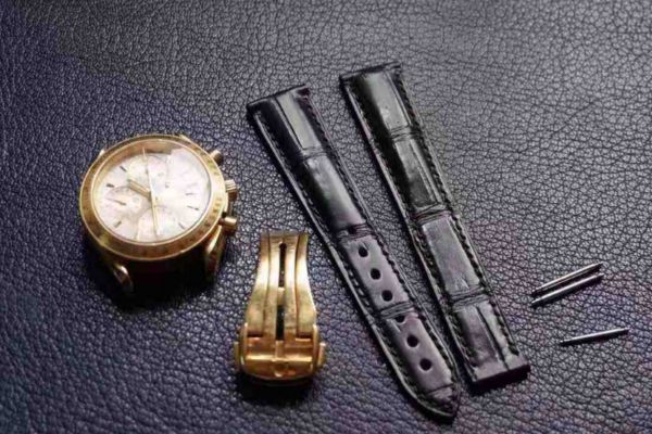 鱷魚皮表帶怎么保養(yǎng) 鱷魚皮表帶保養(yǎng)的方法 鱷魚皮表帶怎么保養(yǎng) 鱷魚皮表帶保養(yǎng)的方法