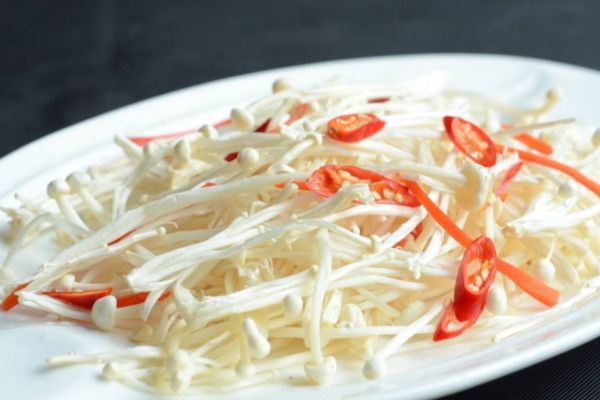 不熟的金針菇可以吃嗎 不熟的金針菇有毒嗎 不熟的金針菇可以吃嗎 不熟的金針菇有毒嗎