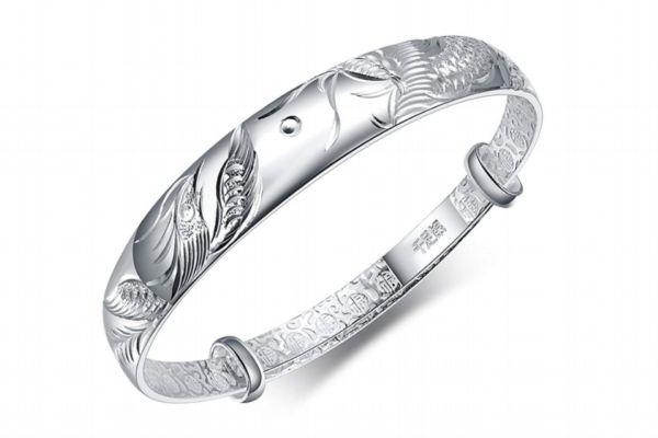 925銀和990銀哪個更好 925銀和999銀的區(qū)別 925銀和990銀哪個更好 925銀和999銀的區(qū)別