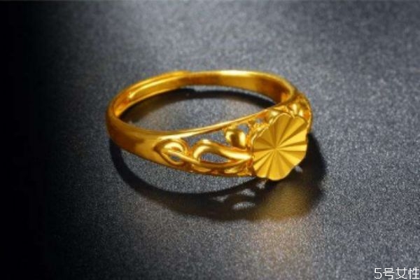 黃銅首飾對(duì)身體有害嗎 黃銅好還是925銀好 黃銅首飾對(duì)身體有害嗎 黃銅好還是925銀好