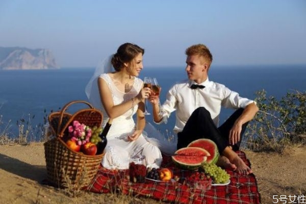 二婚的女人到底是什么心態(tài) 二婚的女人能要嗎 二婚的女人到底是什么心態(tài) 二婚的女人能要嗎