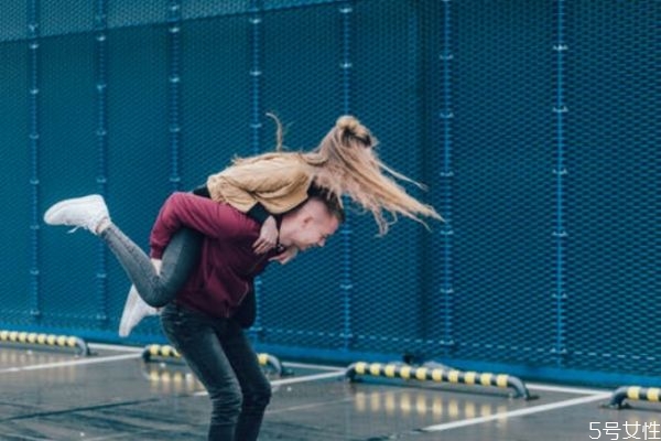 未婚女嫁二婚男丟人嗎 五種二婚男人不能嫁 未婚女嫁二婚男丟人嗎 五種二婚男人不能嫁