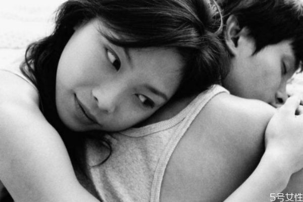 男人不信任你說明什么 男人不信任女人的原因 男人不信任你說明什么 男人不信任女人的原因