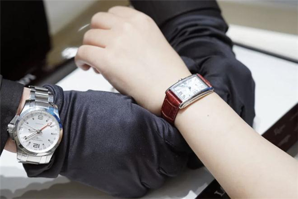 浪琴手表怎么上發(fā)條 浪琴機械表不走了是什么原因 浪琴手表怎么上發(fā)條 浪琴機械表不走了是什么原因