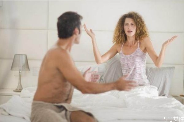 吵架沉默的男人愛你嗎 吵架更能看清一個男人 吵架沉默的男人愛你嗎 吵架更能看清一個男人