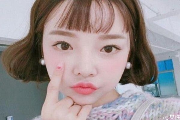 齊耳短發(fā)多久可以留長(zhǎng) 短發(fā)留長(zhǎng)發(fā)尷尬期打理 齊耳短發(fā)多久可以留長(zhǎng) 短發(fā)留長(zhǎng)發(fā)尷尬期打理