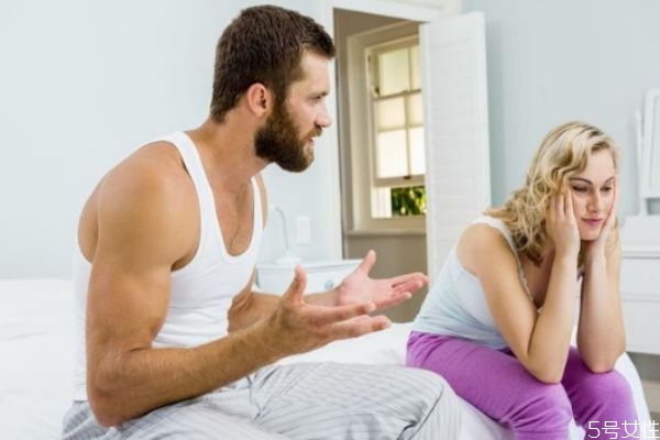 吵架時男人沉默代表什么 男人愛不愛你看這三個標(biāo)準(zhǔn) 吵架時男人沉默代表什么 男人愛不愛你看這三個標(biāo)準(zhǔn)