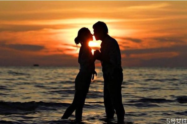 一般分居多久感情會淡 夫妻分開不要超過多久 一般分居多久感情會淡 夫妻分開不要超過多久