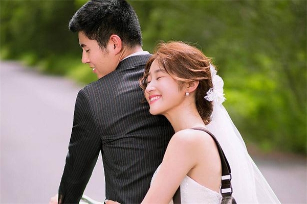 老婆冷戰(zhàn)不溝通怎么辦 女人冷戰(zhàn)想離婚的表現(xiàn) 老婆冷戰(zhàn)不溝通怎么辦 女人冷戰(zhàn)想離婚的表現(xiàn)