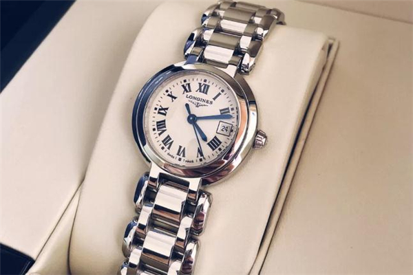 浪琴和天梭哪個(gè)檔次高 浪琴和雷達(dá)哪個(gè)檔次高 浪琴和天梭哪個(gè)檔次高 浪琴和雷達(dá)哪個(gè)檔次高