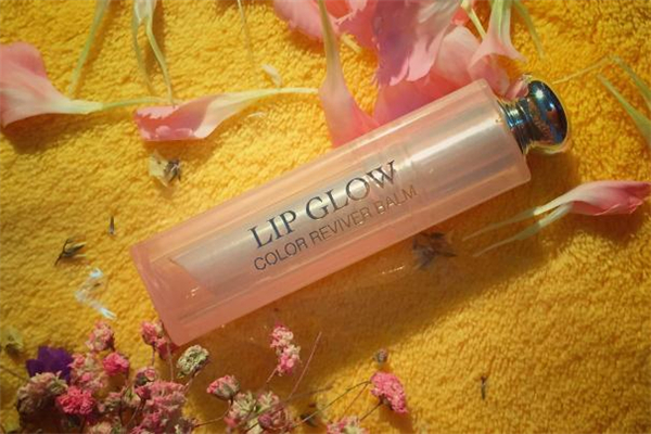 迪奧變色唇膏保質(zhì)期多久 迪奧變色唇膏過期了還能用嗎 迪奧變色唇膏保質(zhì)期多久 迪奧變色唇膏過期了還能用嗎