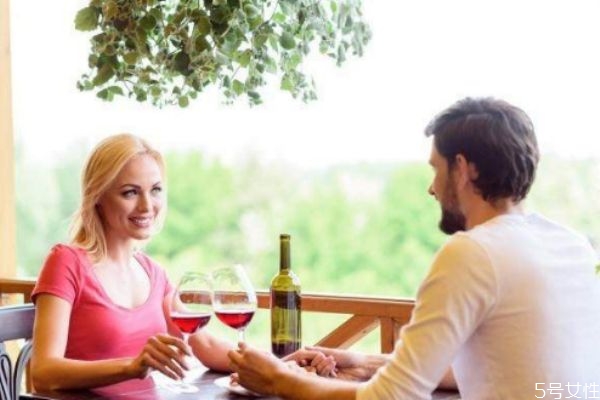 怎樣和老公更有話題聊 怎么撩自己老公 怎樣和老公更有話題聊 怎么撩自己老公