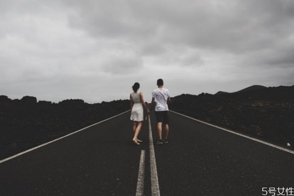 老公對(duì)我沒感覺了怎么辦 老公越來(lái)越冷淡怎么辦 老公對(duì)我沒感覺了怎么辦 老公越來(lái)越冷淡怎么辦