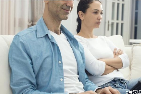 男人有婚外情怎么辦 男人出軌一次要原諒嗎 男人有婚外情怎么辦 男人出軌一次要原諒嗎