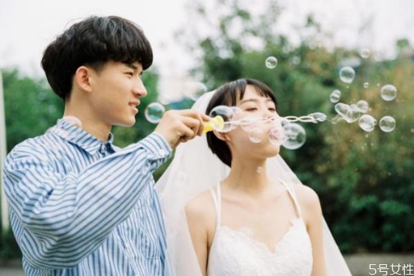 給老婆的驚喜有哪些 老公送老婆禮物排行榜 給老婆的驚喜有哪些 老公送老婆禮物排行榜