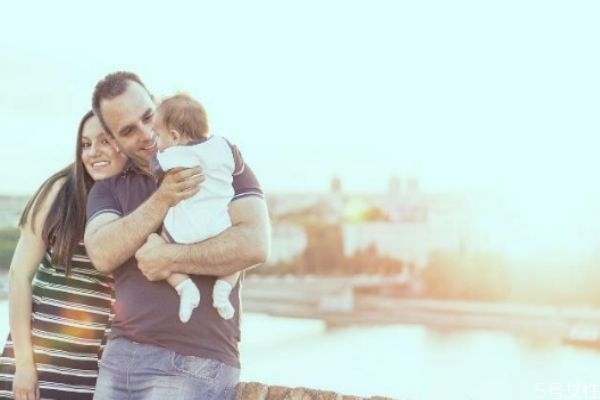 女人想復(fù)婚有那些暗示 女人想復(fù)婚的原因 女人想復(fù)婚有那些暗示 女人想復(fù)婚的原因