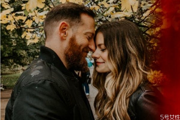 性冷淡的婚姻能維持嗎 性冷淡的人婚姻幸福嗎 性冷淡的婚姻能維持嗎 性冷淡的人婚姻幸福嗎