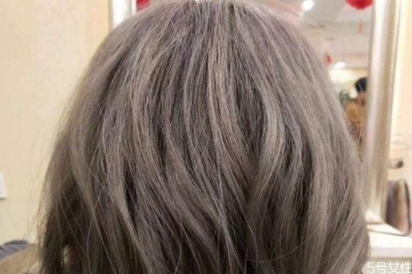 摩根燙的上杠手法 摩根燙好打理嗎 摩根燙的上杠手法 摩根燙好打理嗎