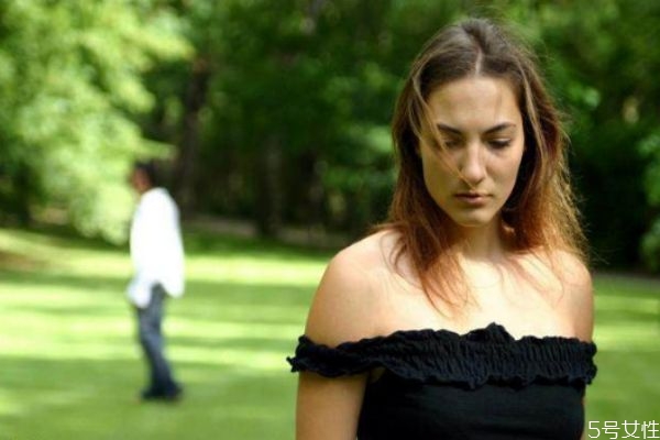 家庭冷暴力八個(gè)階段 輕松面對(duì)男人冷暴力 家庭冷暴力八個(gè)階段 輕松面對(duì)男人冷暴力