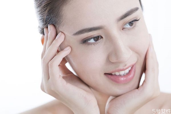 角質(zhì)層薄能用煙酰胺嗎 煙酰胺可以修復(fù)角質(zhì)層嗎 角質(zhì)層薄能用煙酰胺嗎 煙酰胺可以修復(fù)角質(zhì)層嗎