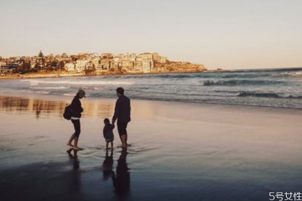 怎么應對家庭冷暴力 對待家庭冷暴力的最好辦法 怎么應對家庭冷暴力 對待家庭冷暴力的最好辦法