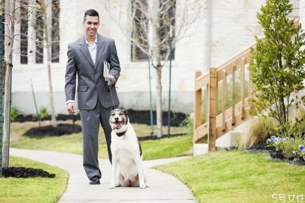 怎么讓老公離不開你 怎么讓老公粘著自己 怎么讓老公離不開你 怎么讓老公粘著自己