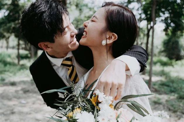 男人出軌的熱戀期一般多久 男人出軌動(dòng)真情多久能回歸 男人出軌的熱戀期一般多久 男人出軌動(dòng)真情多久能回歸