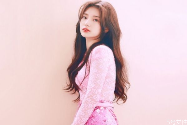 豐額頭要多少支玻尿酸 豐額頭用玻尿酸還是脂肪好 豐額頭要多少支玻尿酸 豐額頭用玻尿酸還是脂肪好