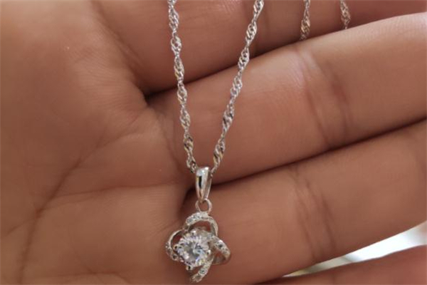 arfish四葉草項鏈怎么樣 arfish四葉草項鏈好看嗎 arfish四葉草項鏈怎么樣 arfish四葉草項鏈好看嗎