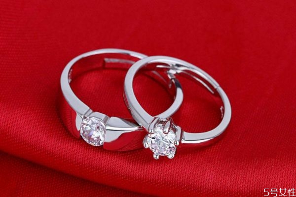 男人遇到未來老婆是什么感覺 男生認(rèn)定你當(dāng)老婆表現(xiàn) 男人遇到未來老婆是什么感覺 男生認(rèn)定你當(dāng)老婆表現(xiàn)