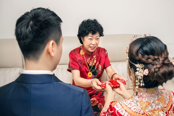 自私的婆婆有哪些表現(xiàn) 婆家算計(jì)你的表現(xiàn) 自私的婆婆有哪些表現(xiàn) 婆家算計(jì)你的表現(xiàn)