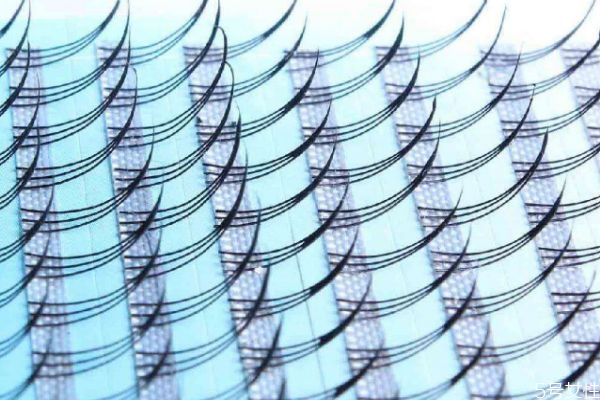 哪種嫁接睫毛樣子最自然 嫁接睫毛后如何保養(yǎng) 哪種嫁接睫毛樣子最自然 嫁接睫毛后如何保養(yǎng)