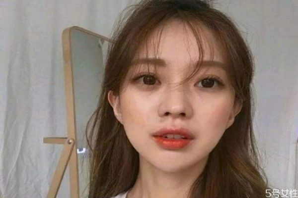 洗頭的最佳溫度是多少 洗頭水溫過高的危害 洗頭的最佳溫度是多少 洗頭水溫過高的危害