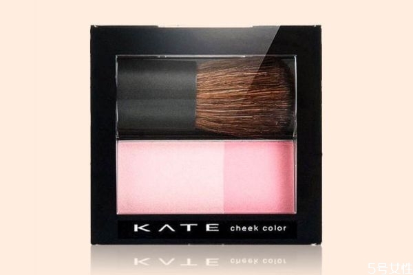 珊瑚色腮紅是什么顏色 珊瑚色腮紅適合什么人 珊瑚色腮紅是什么顏色 珊瑚色腮紅適合什么人