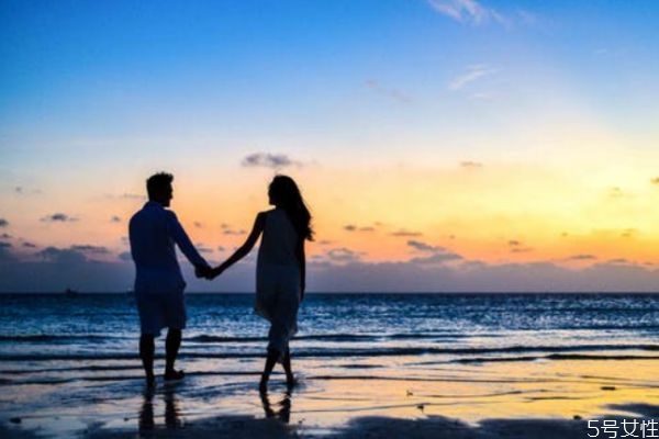 兩地分居如何試探出軌 兩地分居男人外遇的表現(xiàn) 兩地分居如何試探出軌 兩地分居男人外遇的表現(xiàn)