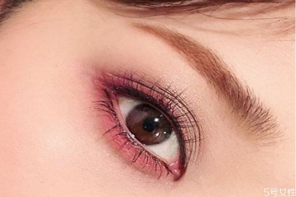 眼線筆分為哪幾種 不同的眼線產(chǎn)品優(yōu)缺點(diǎn) 眼線筆分為哪幾種 不同的眼線產(chǎn)品優(yōu)缺點(diǎn)