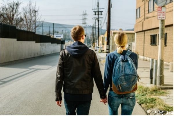 和老公感情不好怎么辦 老公不愿意碰我了怎么辦 和老公感情不好怎么辦 老公不愿意碰我了怎么辦