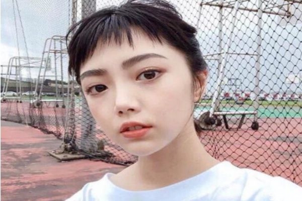 什么是狗啃式劉海 狗啃式劉海適合什么臉型 什么是狗啃式劉海 狗啃式劉海適合什么臉型